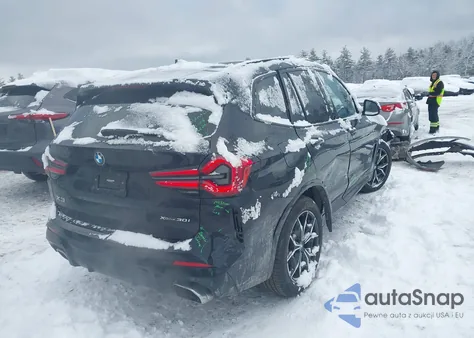 2022 BMW X3 xDrive30I z USA, uszkodzony, nr VIN WBX57DP03NN167884